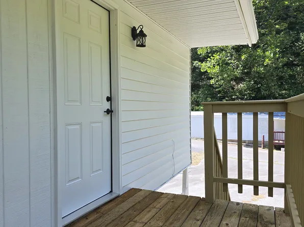 1878 Lucas Hollow Rd, Stanley, VA 22851