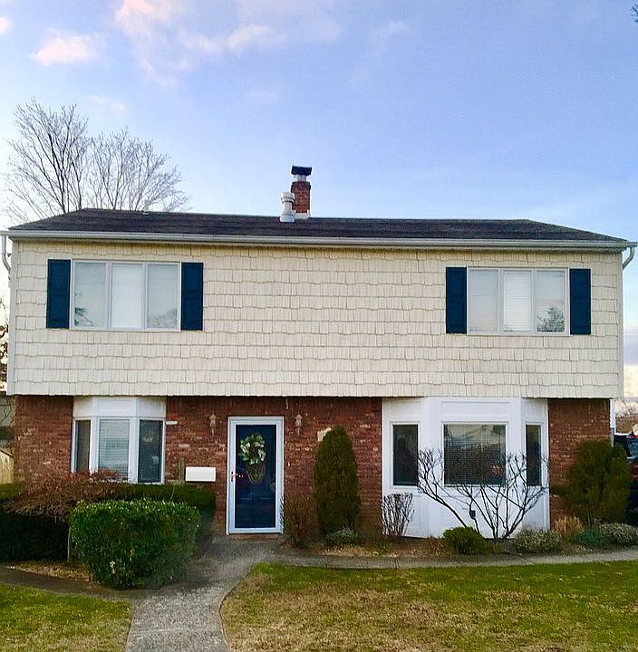 1st image of 130 Moore Ave