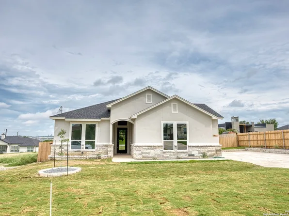 7911 Alton Blvd, Selma, TX 78154