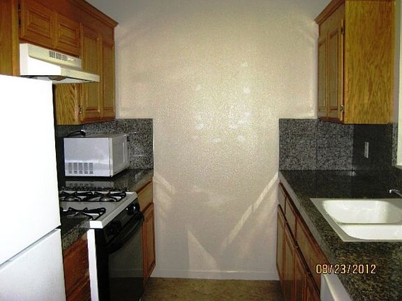 4th image of 2220 Chanticleer Ave APT 7
