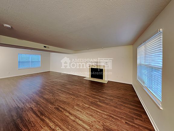 4th image of 7913 Champaign Dr