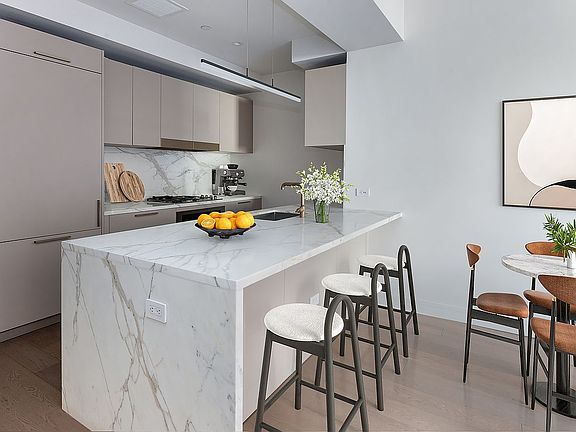 5th image of 305 E 51st St APT 6H