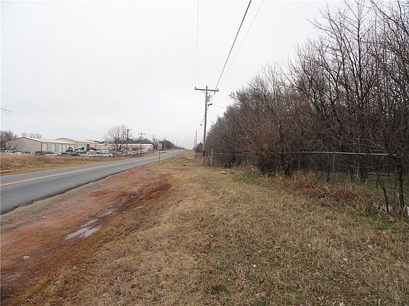 5th image of 1210 E Indian Hills Rd