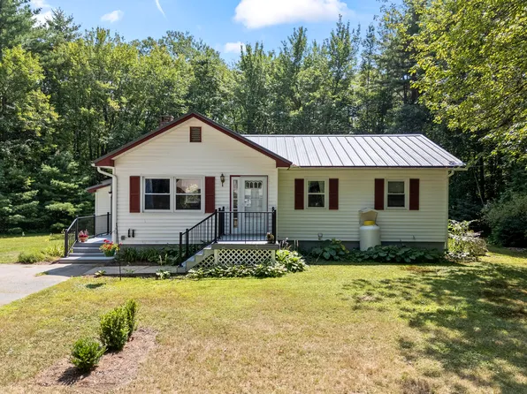 35 Farrington Road, Gorham, ME 04038