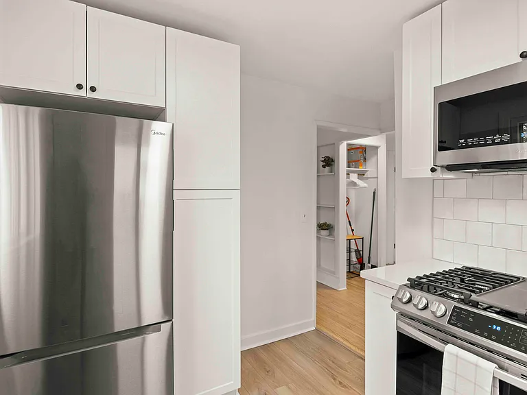 1850 E Main St #2 — Photo 7