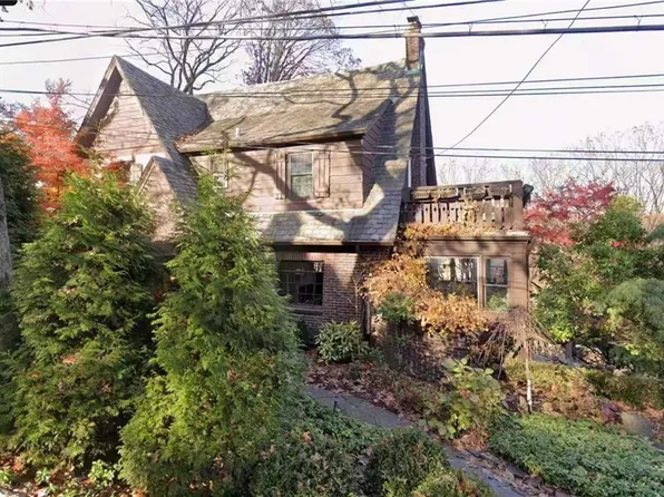 280 Douglas Rd, Staten Island, NY 10304