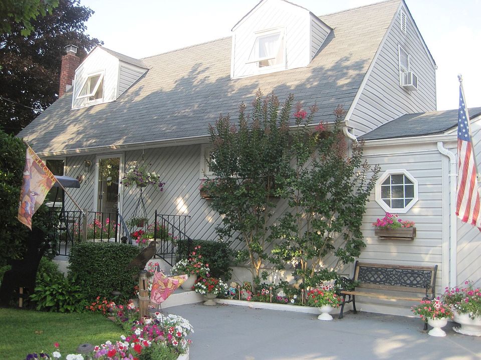 1st image of 57 Marshall Dr