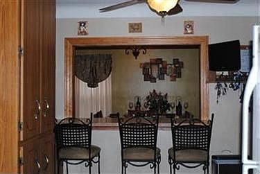 3rd image of 4816 Ira Ave