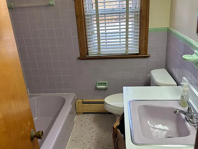 8265 Franklin Ln — Photo 10