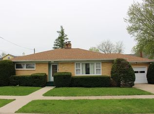 135 Liberty St, Manchester, IA 52057