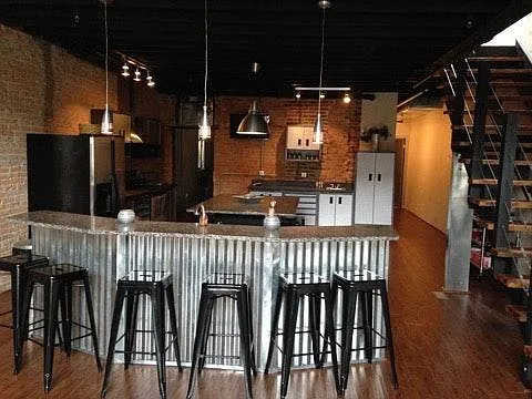 4 bed, 3.5 bath, 3600 sqft, $4,100 — Photo 2