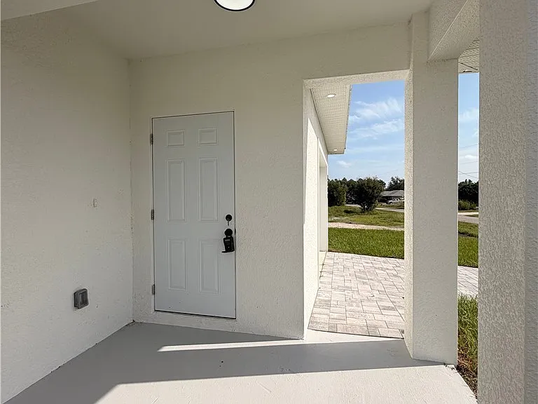 2212 Armour Rd — Photo 4