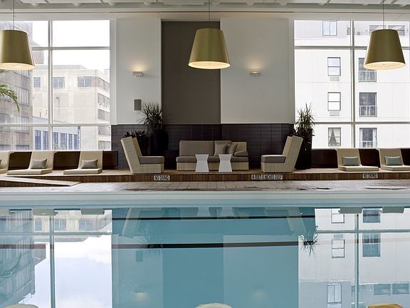 5th image of 560 W 43rd St APT 34L