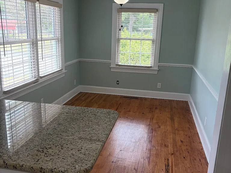 1712 Bethlehem Rd — Photo 5