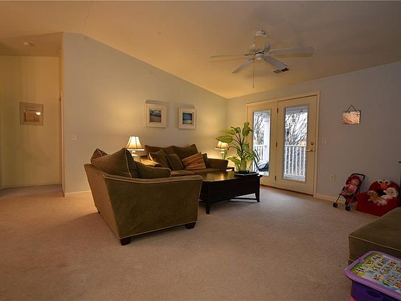 2nd image of 5011 Amber Creek Pl