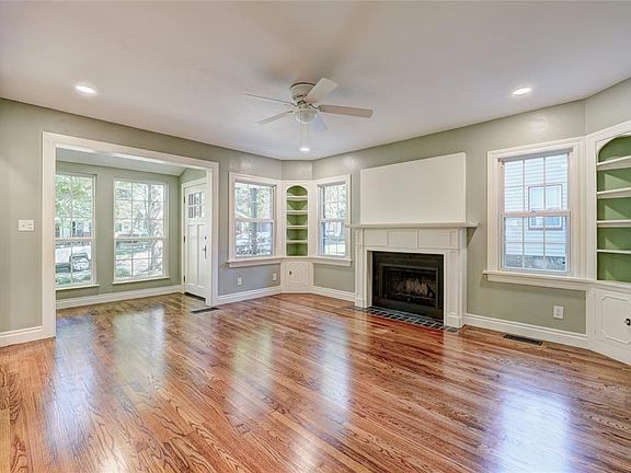 5th image of 1008 McFarland St