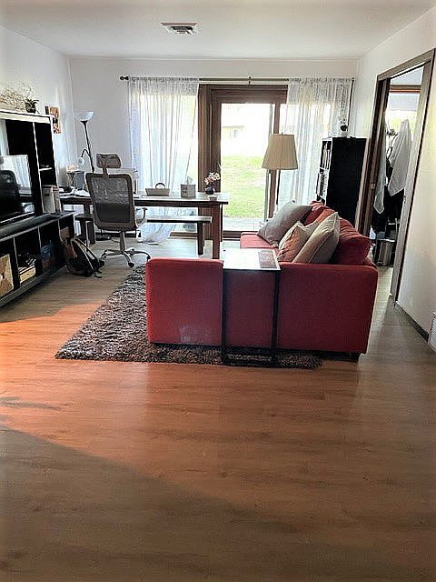 1st image of 207 Bienterra Trl APT 1B