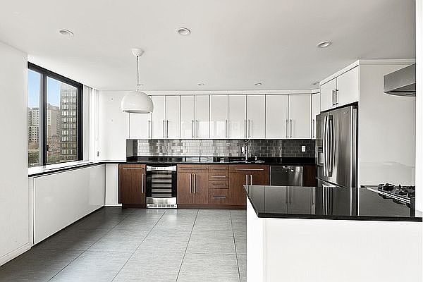 1st image of 245 E 93rd St APT 10H