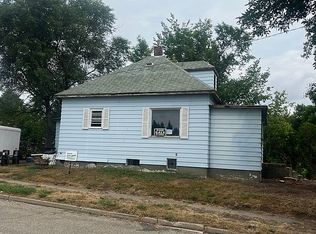 426 1st St SE, Stanley, ND 58784