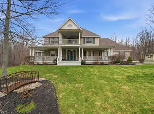 9525 Tanager Dr, Chardon, OH 44024