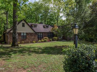 704 Ala Dr, Knoxville, TN 37920