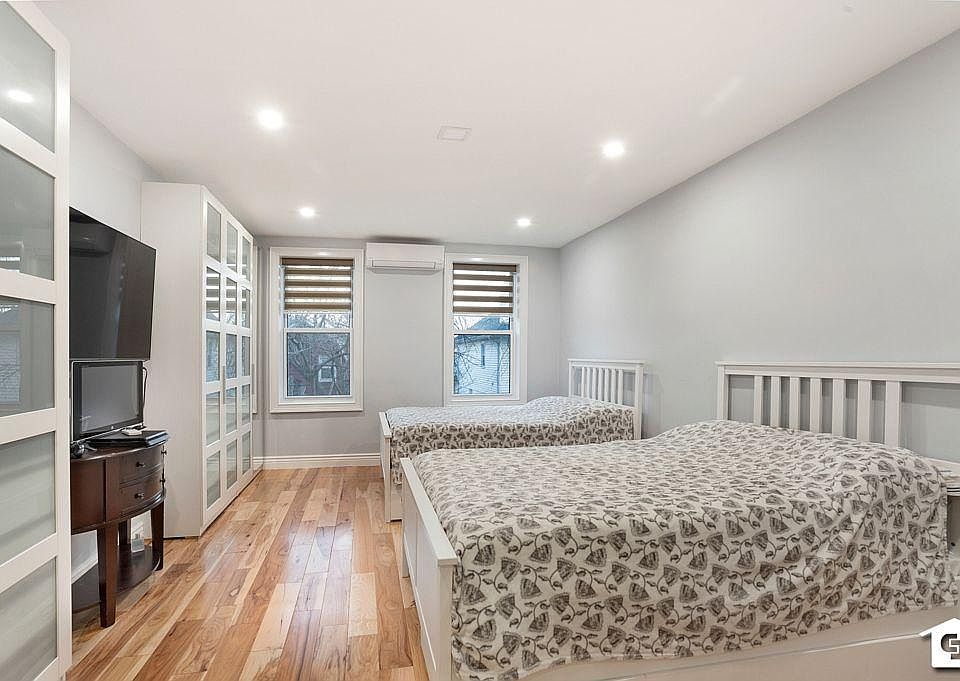 1st image of 2331 Ocean Ave #1EE