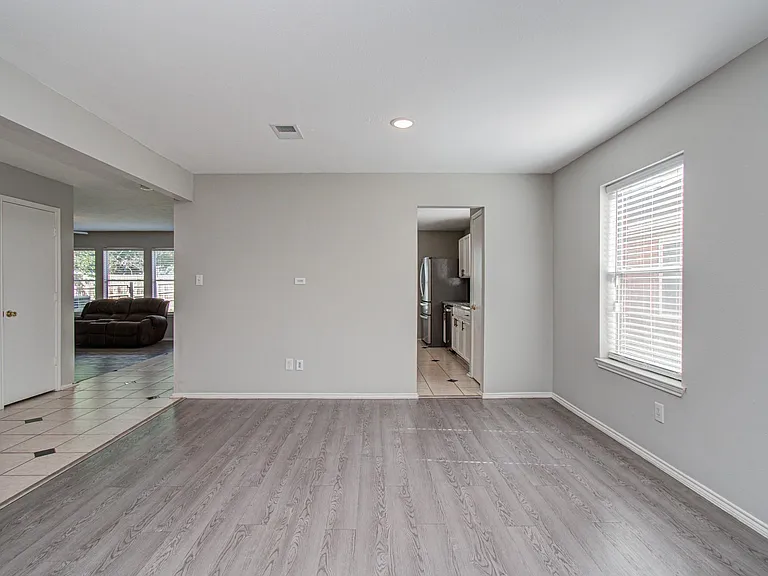 16126 Coleburn Dr — Photo 8