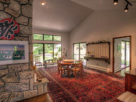 4th image of 10 Birch Dr