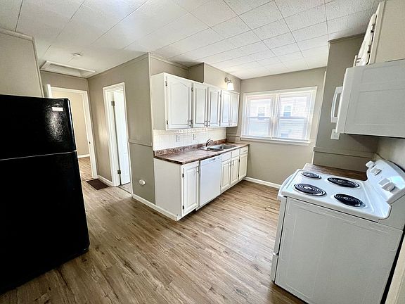 2nd image of 10554-10556 Saint Michael Ln