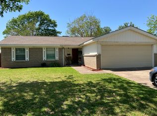 13515 Charcoal Ln, Farmers Branch, TX 75234