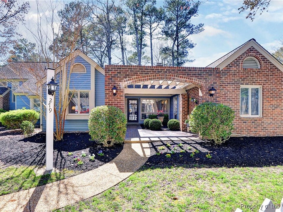 1st image of 279 Littletown Quarter