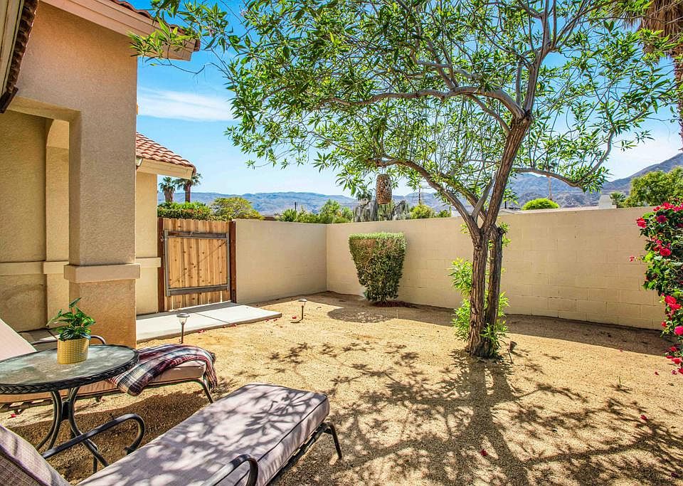 1st image of 53720 Avenida Mendoza