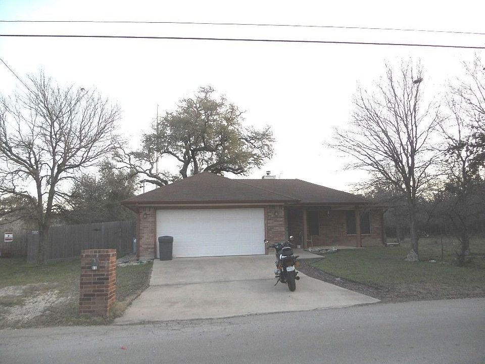2nd image of 11 S Walnut Rd