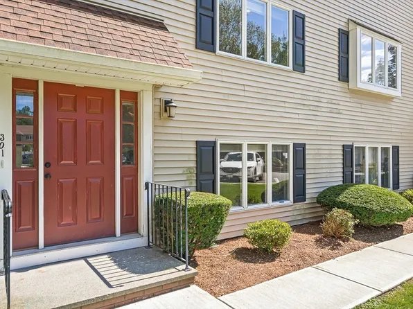 305 Salem St APT 301, Woburn, MA 01801