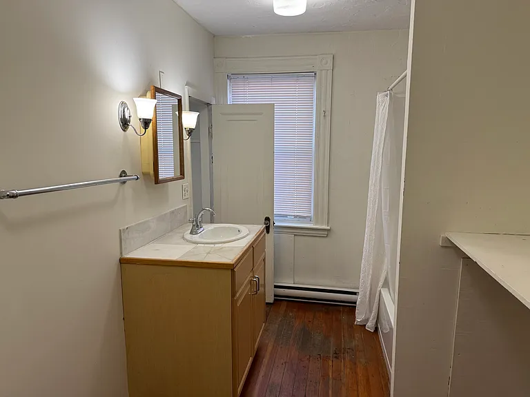 60 Wallingford Sq #103 — Photo 4