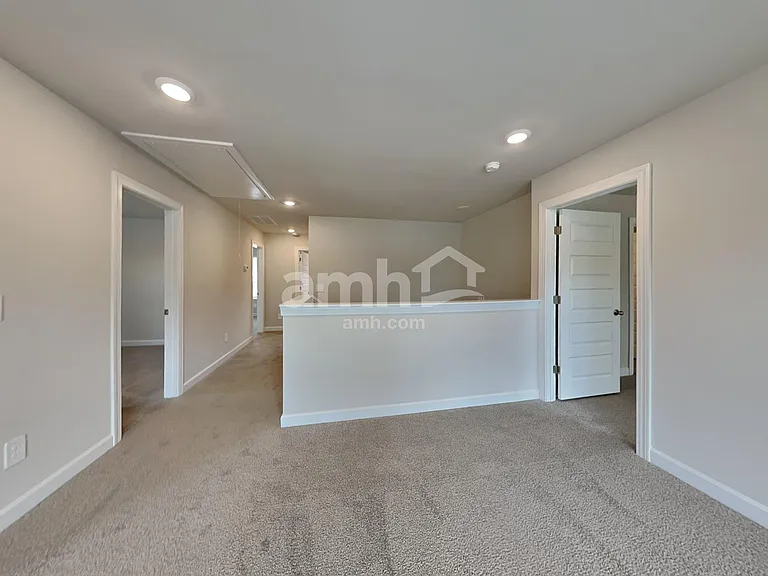 303 Granby Trl — Photo 9