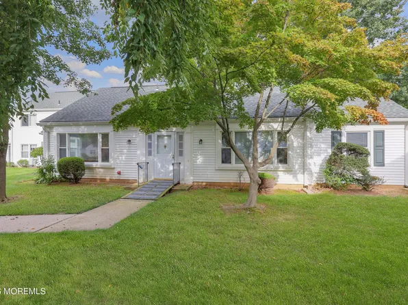 487 Somerset Lane #487A, Jamesburg, NJ 08831