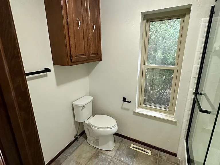 3608 Chatham Ct — Photo 36