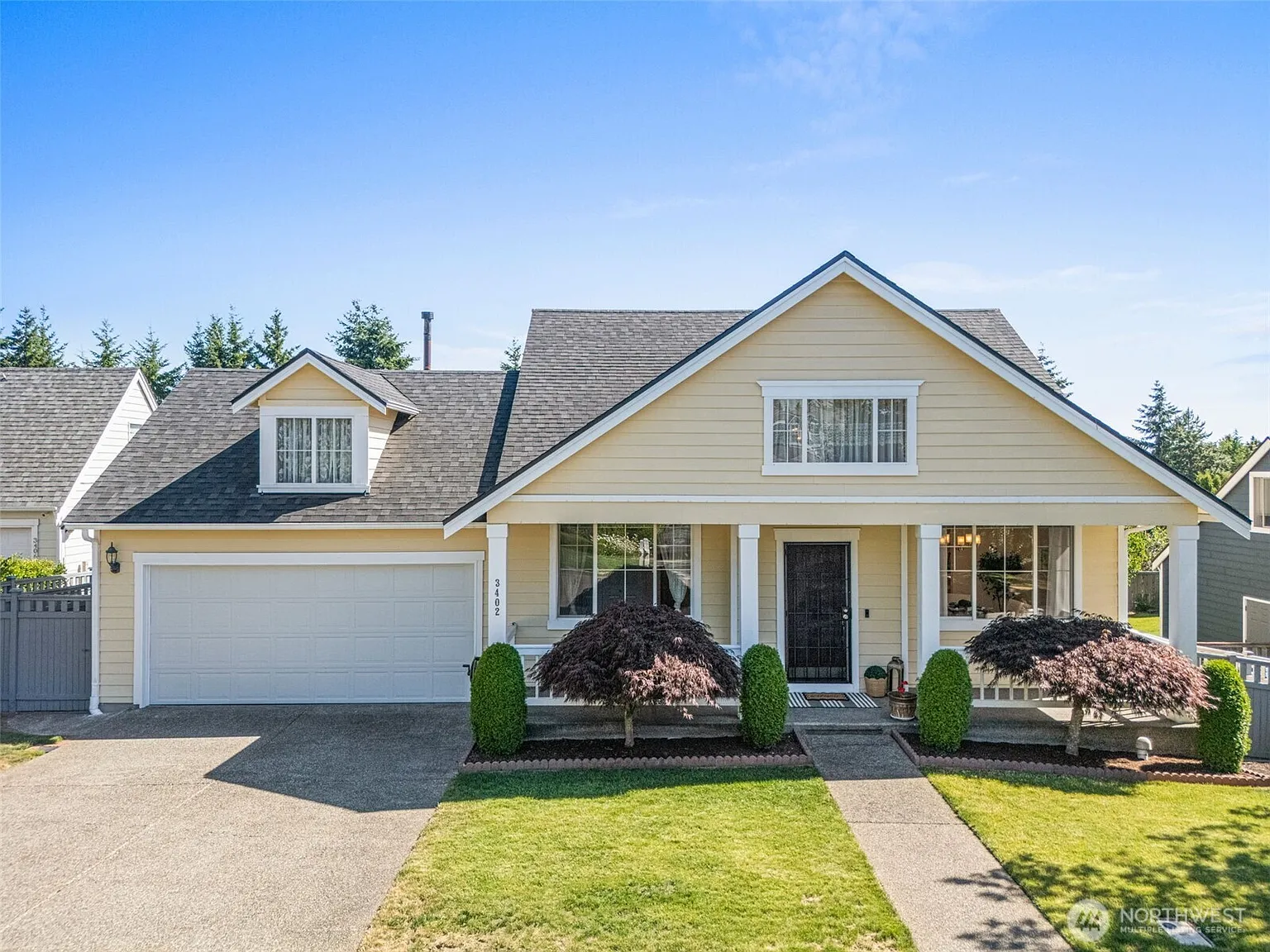3402 Viewpoint Circle NE photo 1