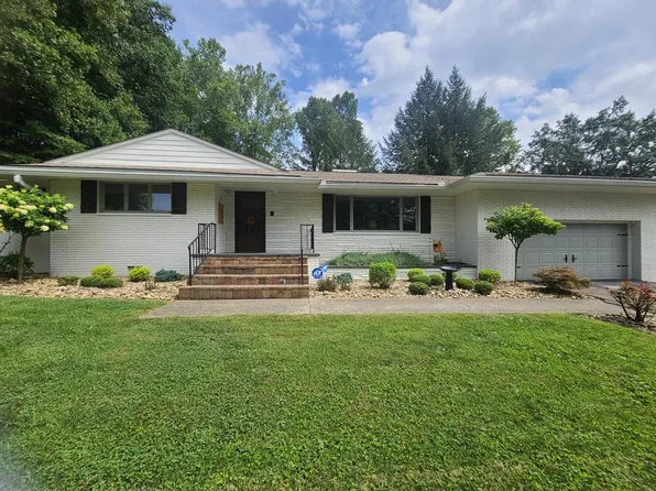 128 Crystal Dr, Lucasville, OH 45648