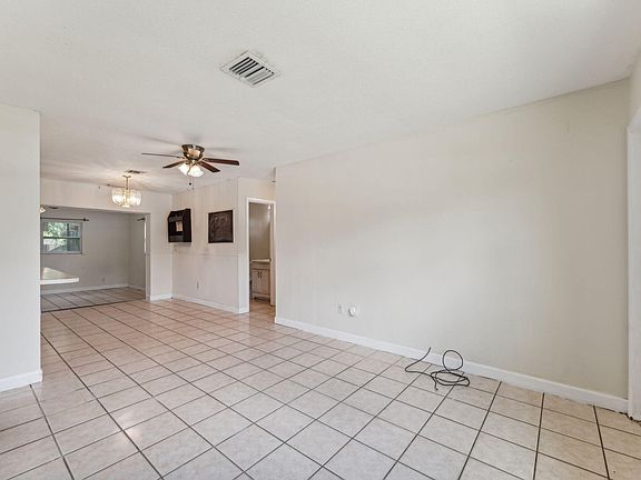 3rd image of 5805 Elder Drive