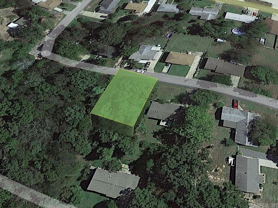 1st image of 106 Elmhurst St