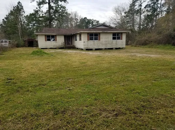 2470 Eva St, Orange, TX 77632