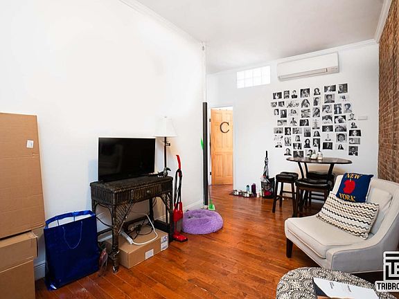 3rd image of 340 E 105th St APT 3F