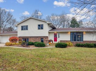 405 Creekview Ln, Arlington, MN 55307