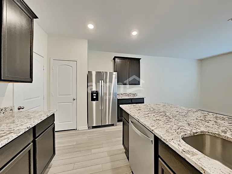 7937 Cactus Plum Dr — Photo 3