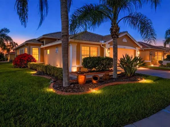 15767 Crystal Waters Dr, Wimauma, FL 33598