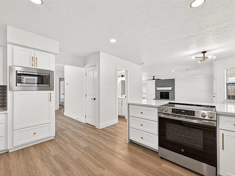 2730 Blue Glen Ln — Photo 25