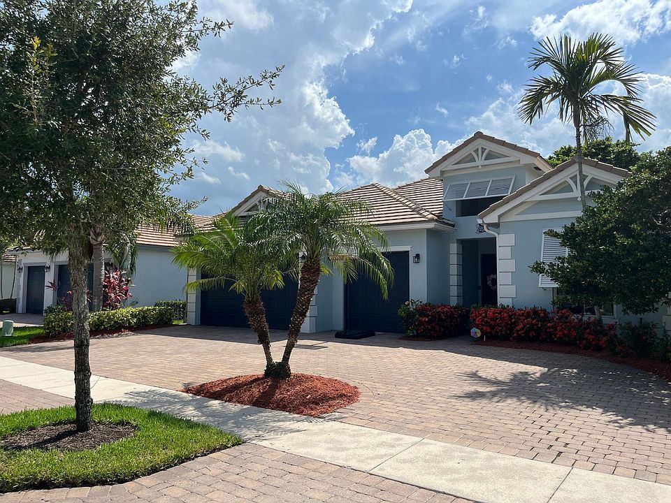 1st image of 127 Palm Beach Plantation Boulevard