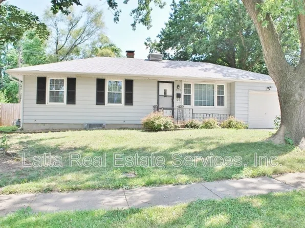 804 NW South Summit Cir, Blue Springs, MO 64015